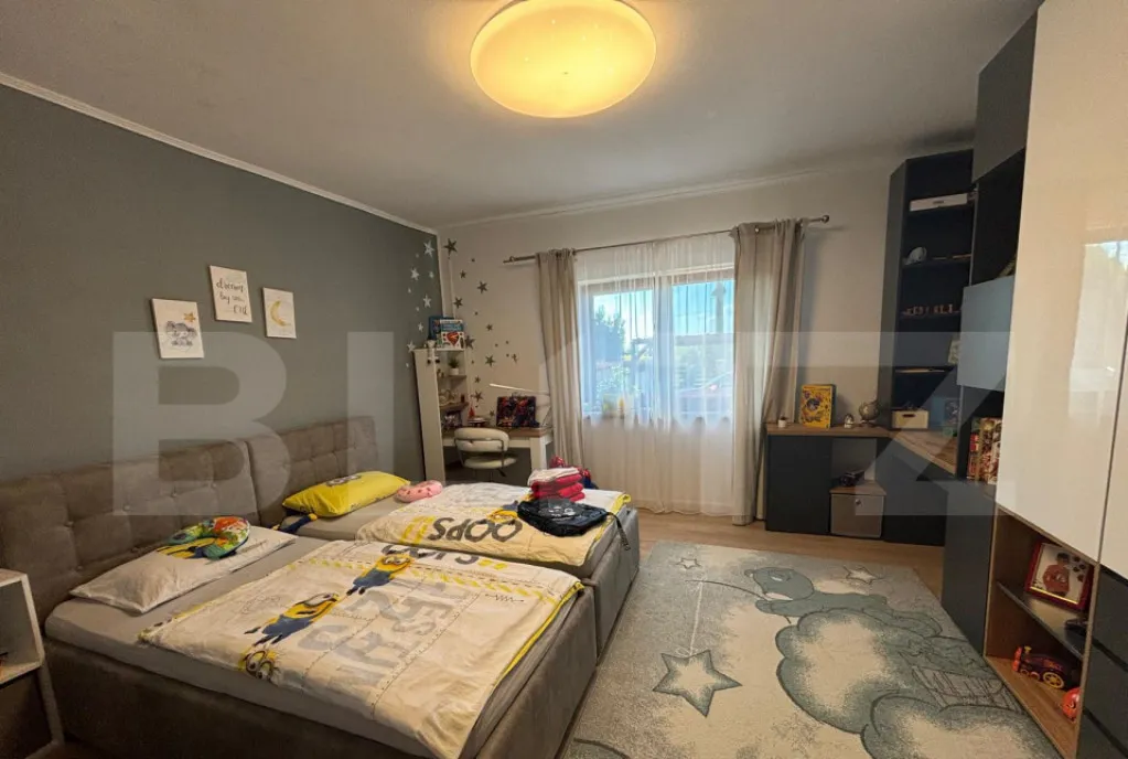Casa 150 mp utili 1200 mp teren pe Strada Balta Blonda