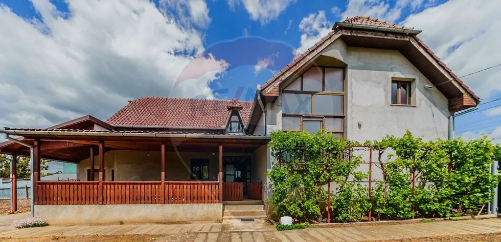 Casa Italiana Zadareni/1600 mp teren pe colt cu potent