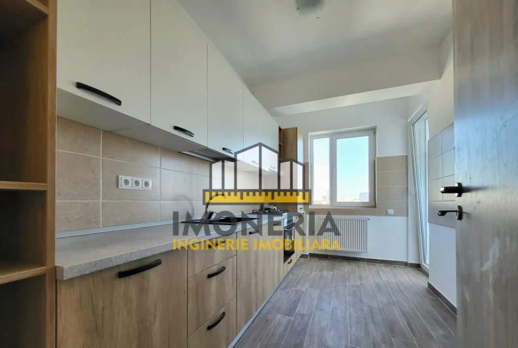 3 camere decomandat parcare 100 m Metrou M Brav