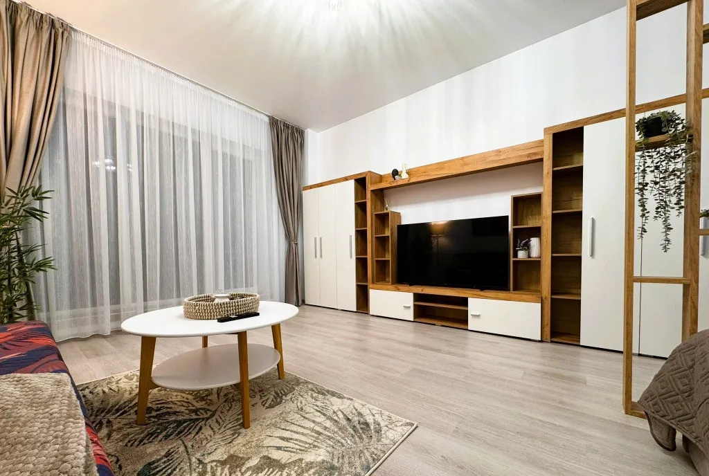 Proprietar Garsoniera premium Prima inchiriere 46 mp Sebastian