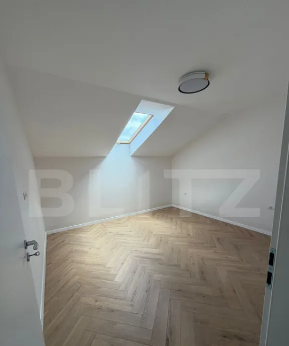 Apartament 3 camere 67 mp zona Soarelui