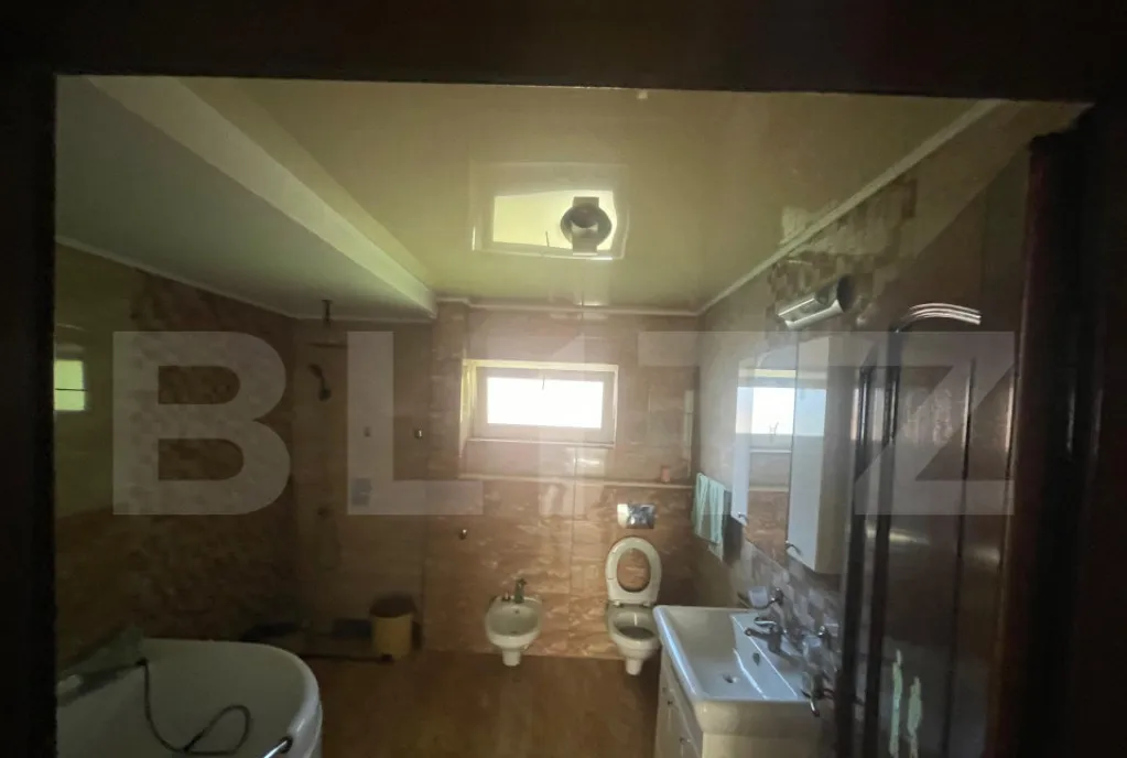 Apartament cu 4 camere 111 m balcon de 20 mp si loc de parc