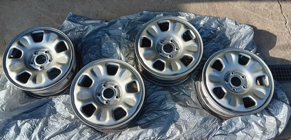 Roti 235 60 16 cu jante 5x114 3 Duster Tucson Kia