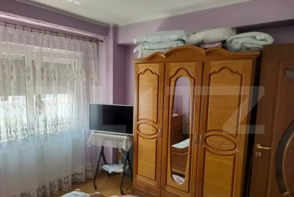 Apartament 3 camere 62 mp parcare zona Bulgaria