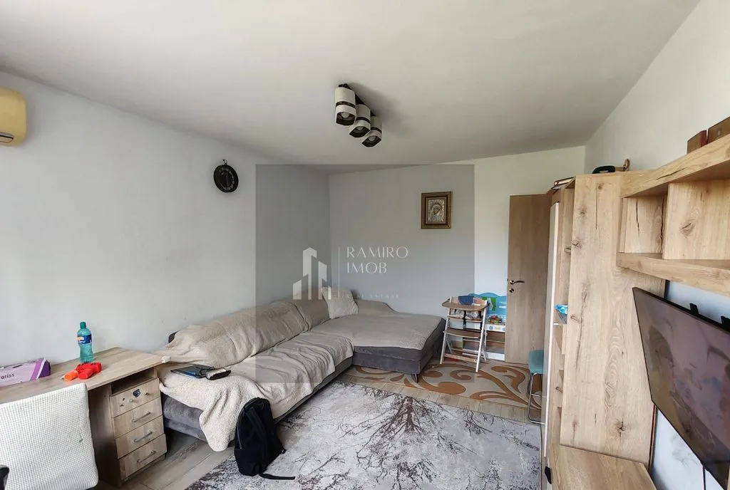 Apartament 3 camere Berceni str Emil Racovita/Aparatori
