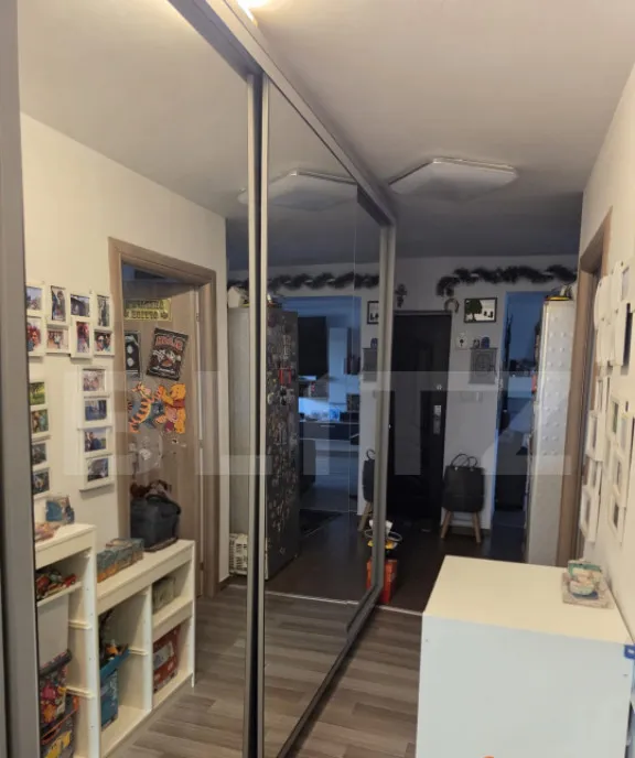 Apartament 3 camere 66 mp etaj intermediar mobilat si uti