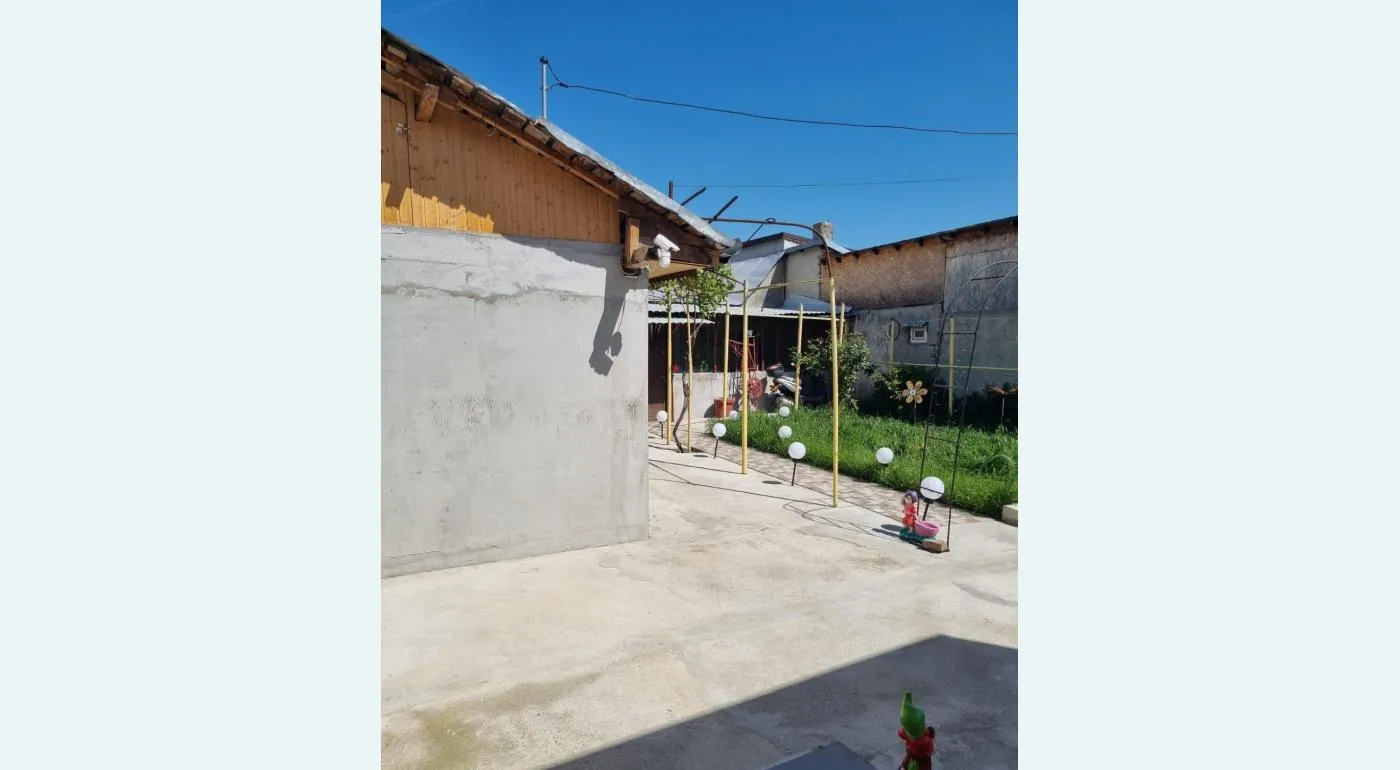 Casa cu curte in Bucuresti