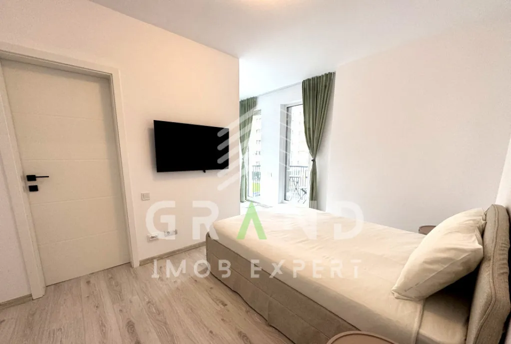 Ap 2 camere balcon Parcare subterana floresti/eroilor