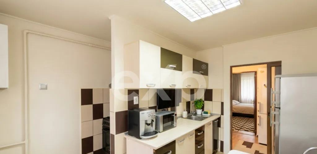 Apartament spatios 4 camere zona Rolast dna Auchan Ga