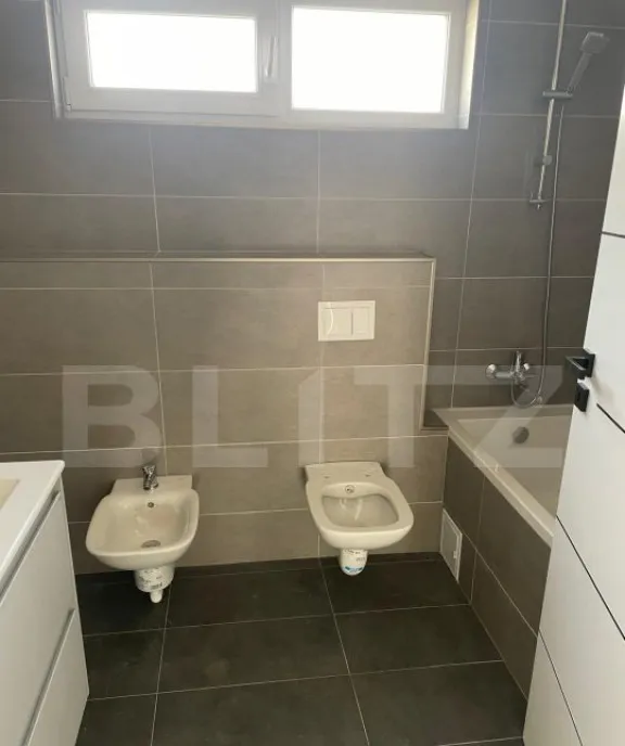 Casa noua de vanzare cu 3 camere 104 mp la cheie zona