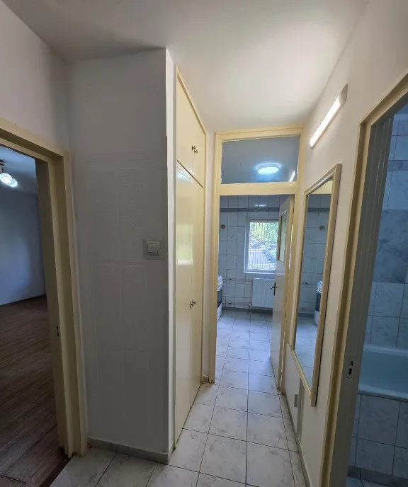 Inchiriere garsoniera Tineretului str Baltita 37 mpu decomandata