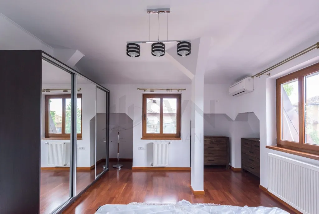 Apartament 2 Camere in Vila Complet Revovata