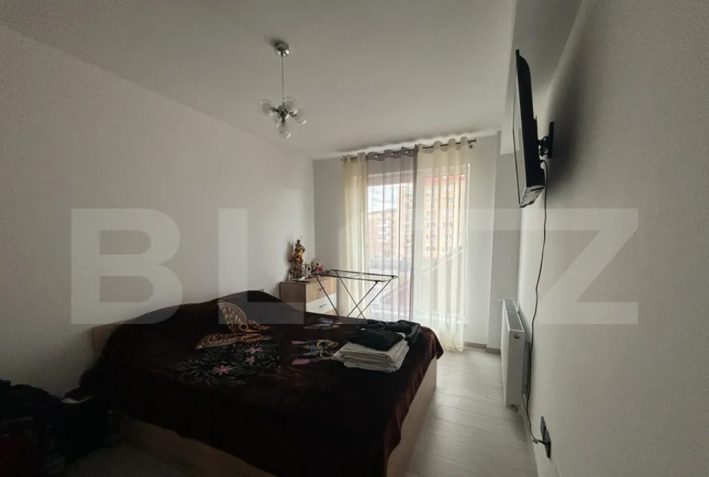 Apartament 3 camere etaj 2 Zona Calea Moldovei