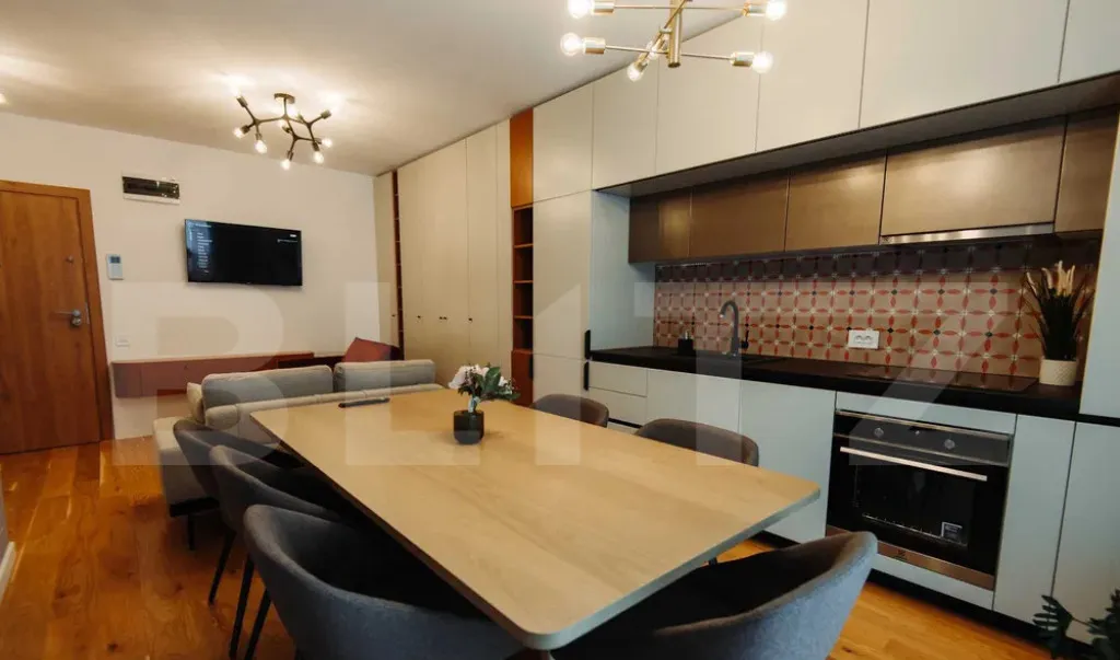 Apartament 3 camere etaj 2 Zona Calea Moldovei