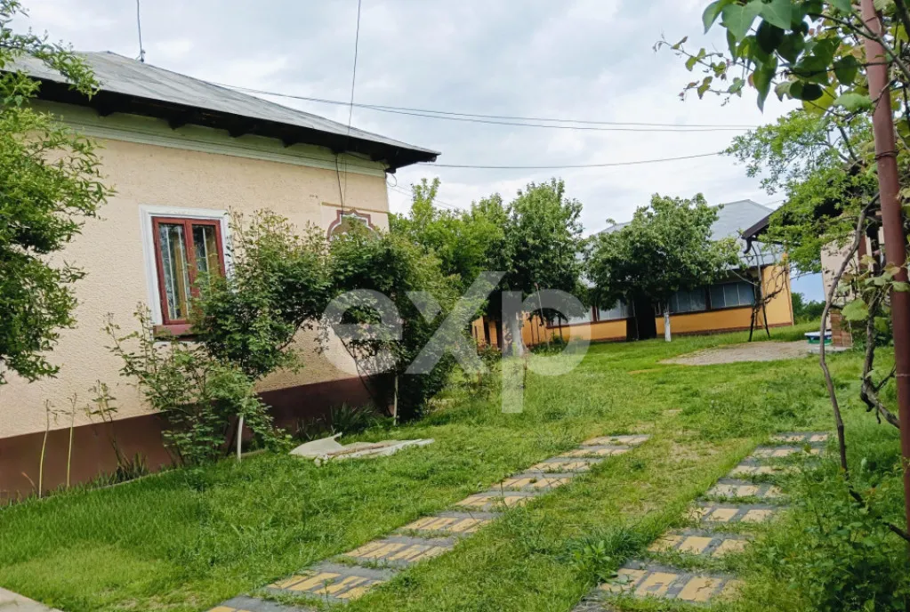 Vanzare casa teren 2029 mp