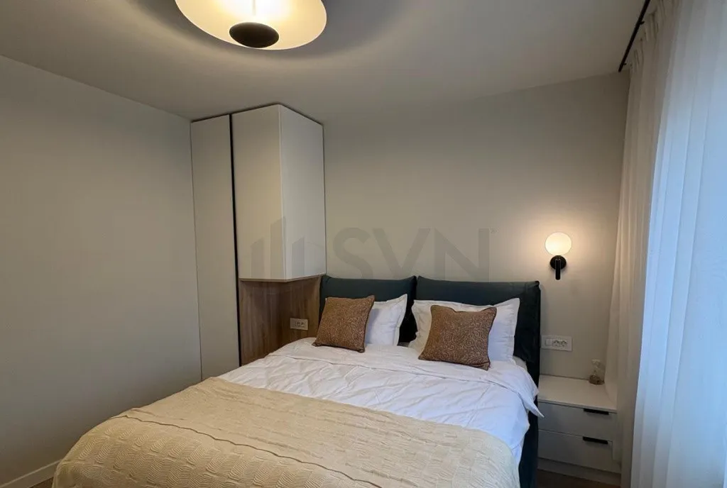 2 camere la prima scara blocului proaspat renovata