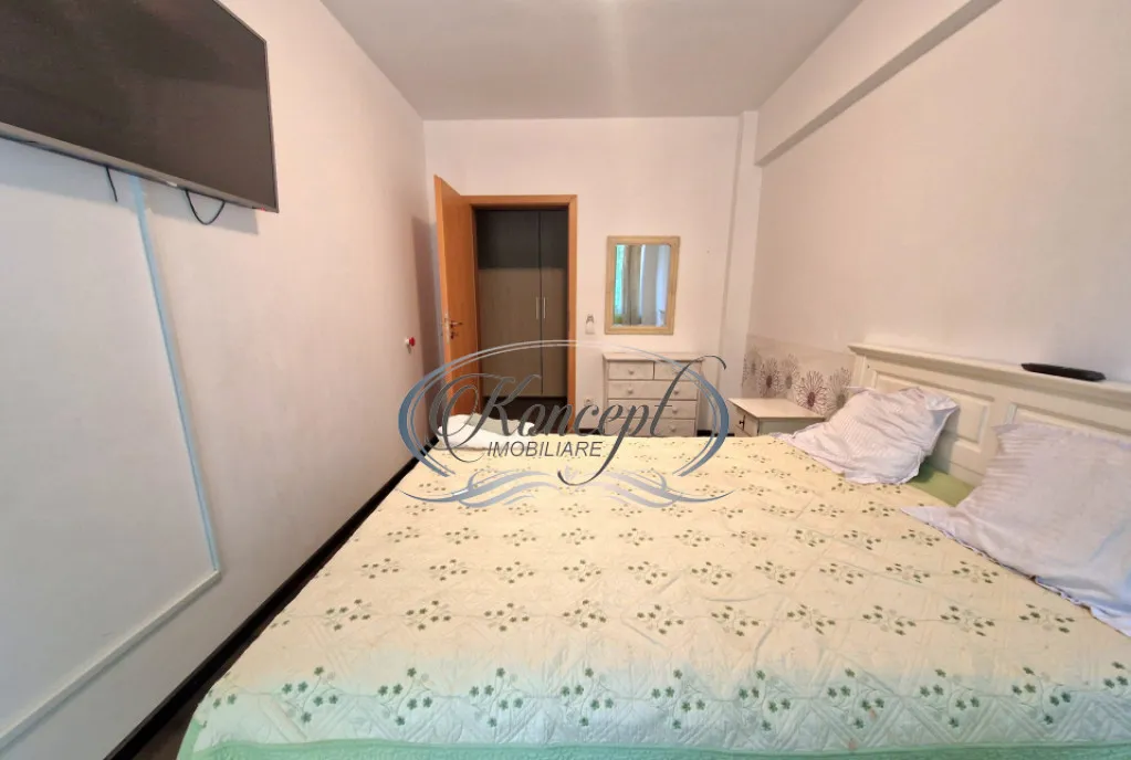 Apartament cu parcare pe strada Edgar Quinet