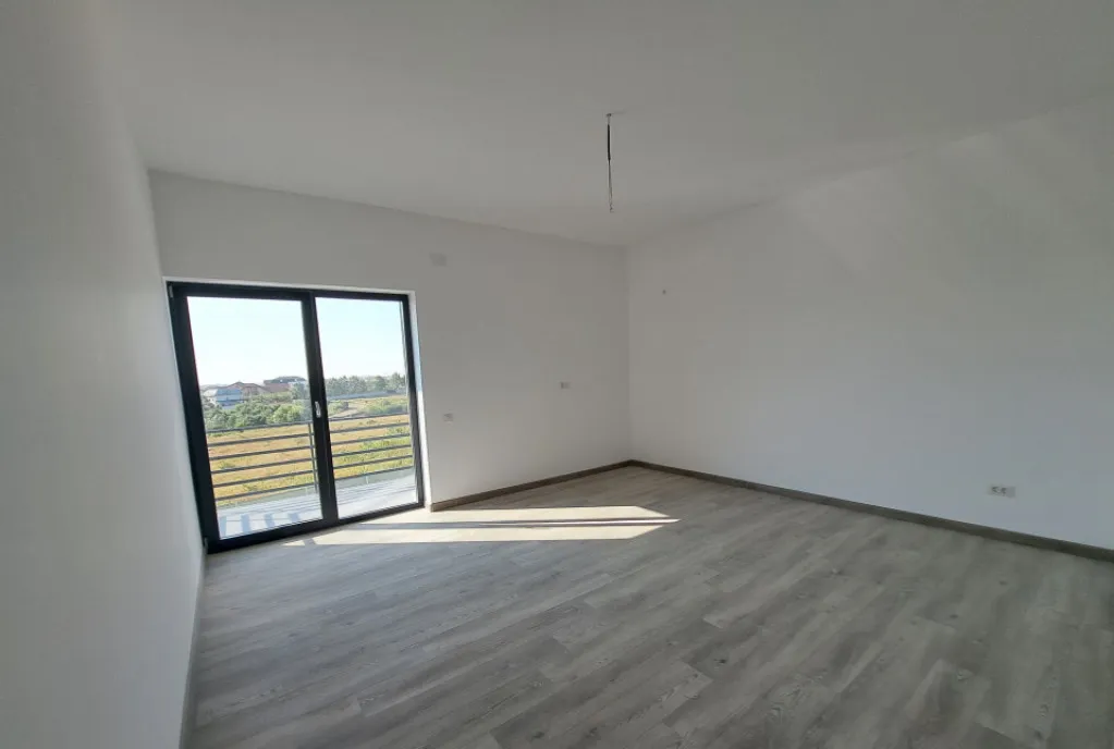 Apartament 2 camere zona Stadion Bloc Nou Finalizat