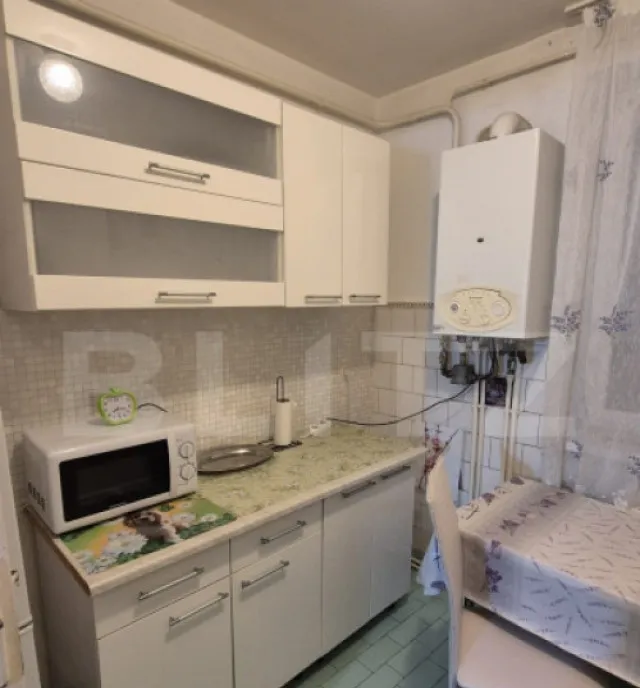 Apartament cu 2 camere etaj intermediar zona Centrala