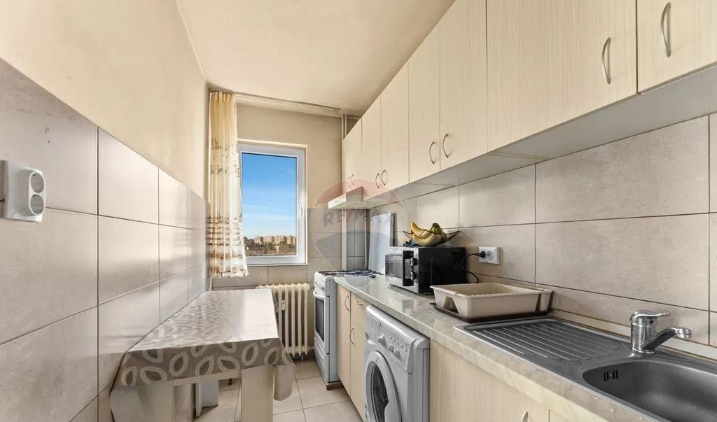 Apartament 3 camere renovat 2023 Posibilitate preluare c