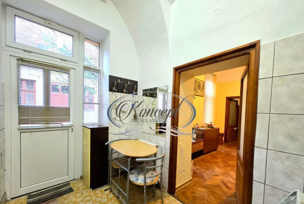 Apartament ultracentral Piata Unirii cu parcare proprie