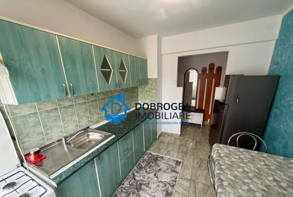 Ultracentral 2 camere decomandat centrala gaz etaj 3 ved