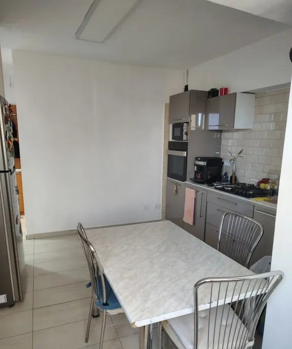 4 camere Mosilor centrala proprie decomandat