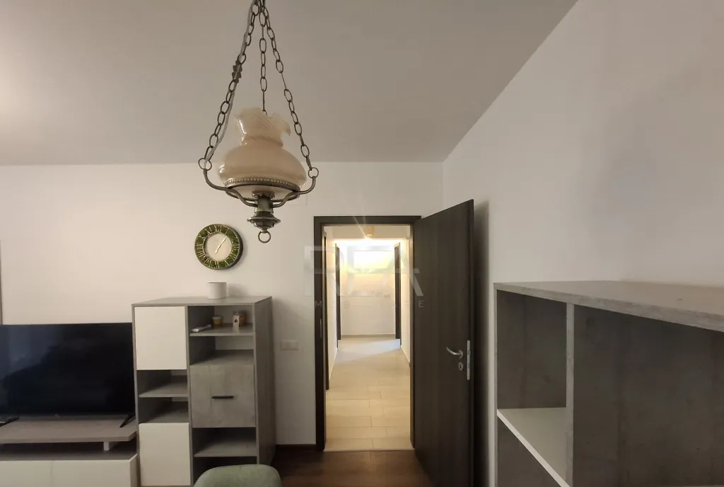 2 camere 2/11 66 mp parcare Complex Moghioros Park