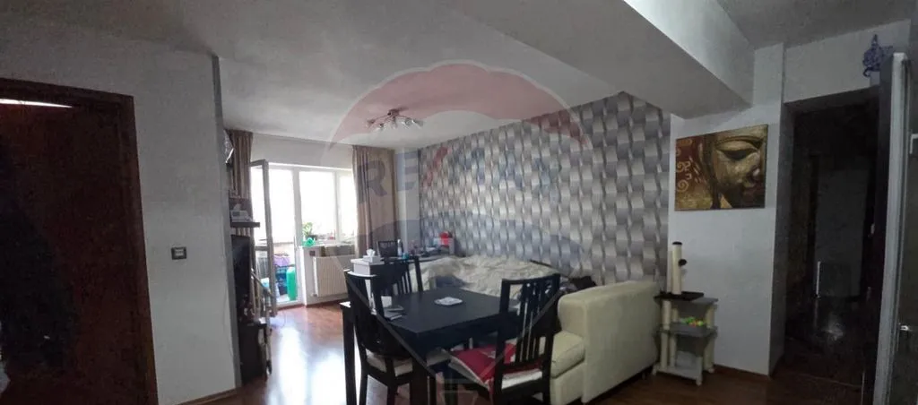 De Vanzare apartament 3 camere Confor City