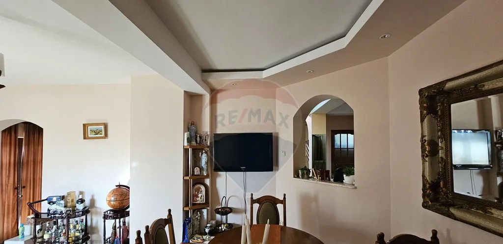 Doua Vile cu teren intravilan de 1080mp in orasul Suceava