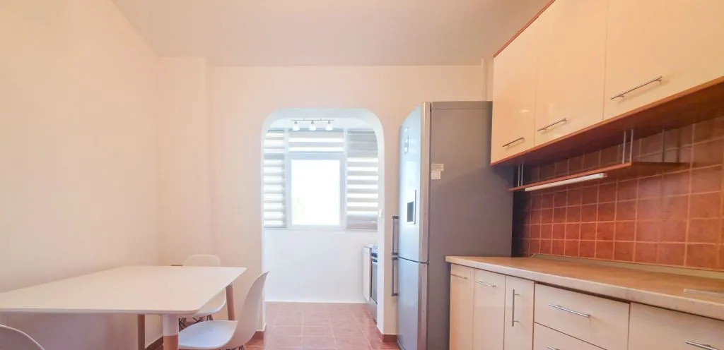 Apartament 3 camere Metrou Gorjului Dezrobirii