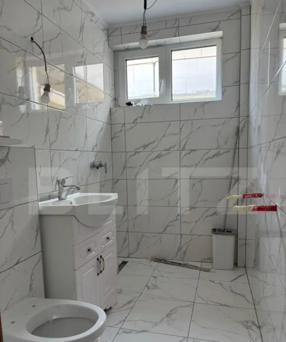 Apartament 2 camere semidecomandat 65 mp parcare subteran