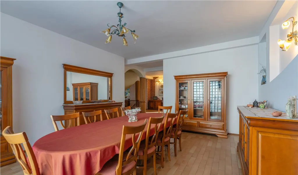 Castelariu spectacol panoramic locatie prestigioasa Central
