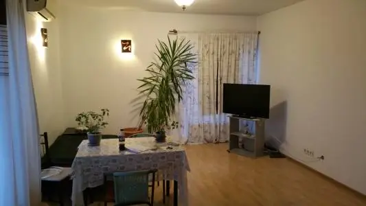Inchiriez apartament 2 camere Titan - Rasarit de Soare