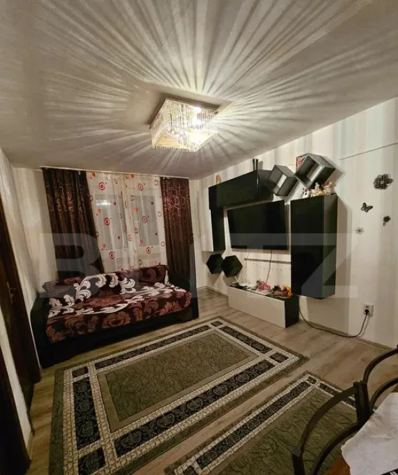 Apartament de vanzare 55 mp strada Aleea Savinesti