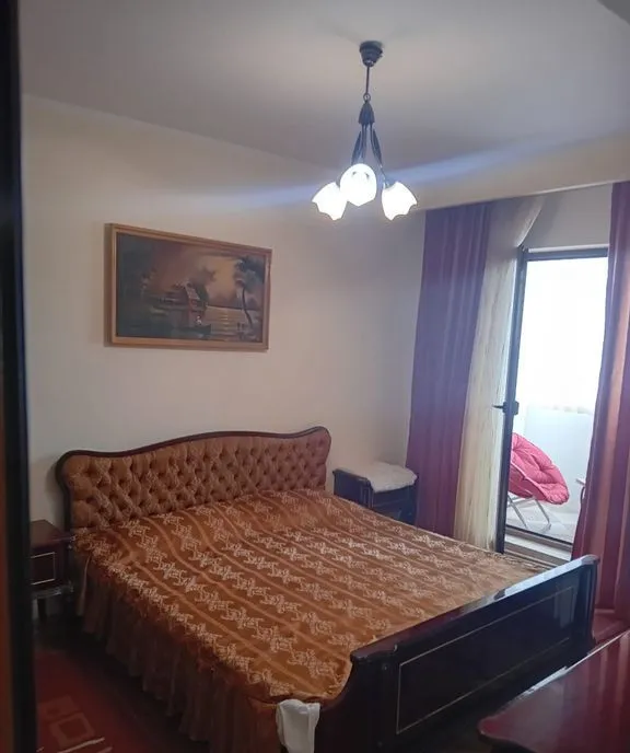 Apartament 3 camere dec Micro 21 et 3 2 bai 2 balcoane