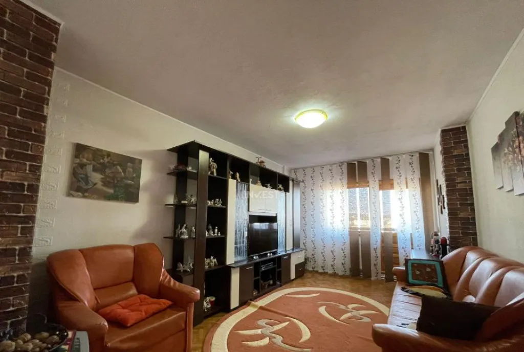 Apartament 2 camere decomandat zona Canta Profi Iasi