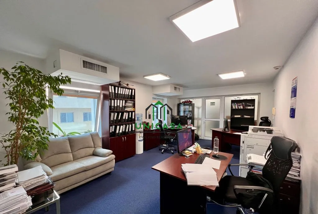Spatiu comercial/birouri 50mp de inchiriat Ramnicu Valcea