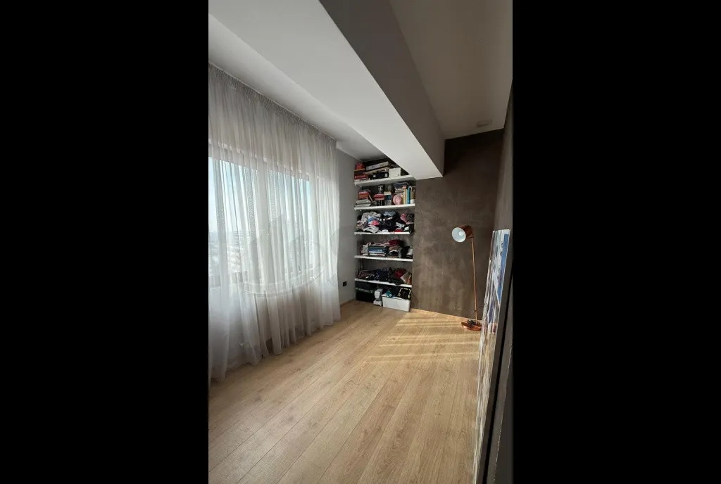 3 camere lux Vitan Mall Mihai Bravu