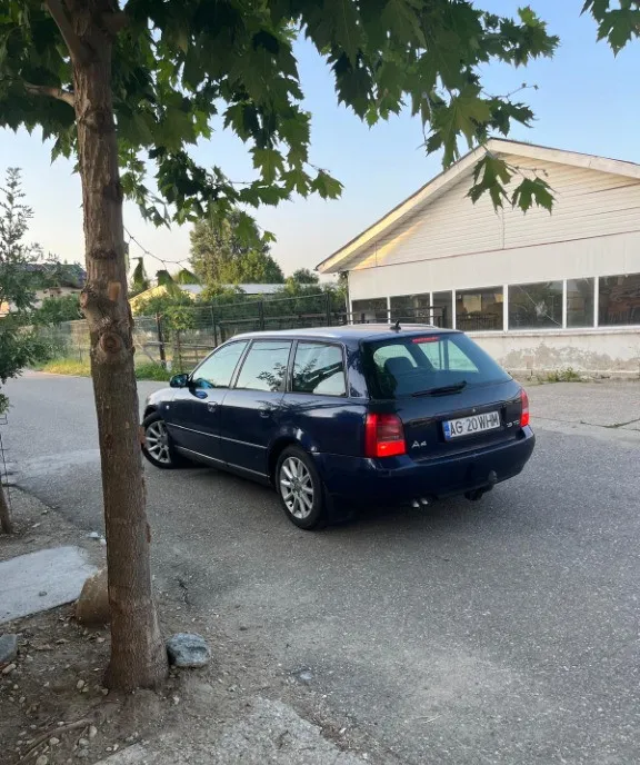 Audi A4 1 9TDI Facelift B5 116 CP Motor AJM 1 350 eur