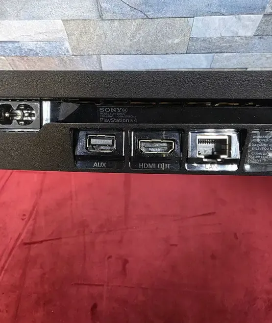 Sony PlayStation 4 Slim