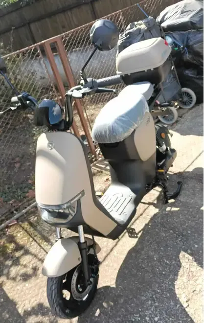 Vand schimb scuter electric nou