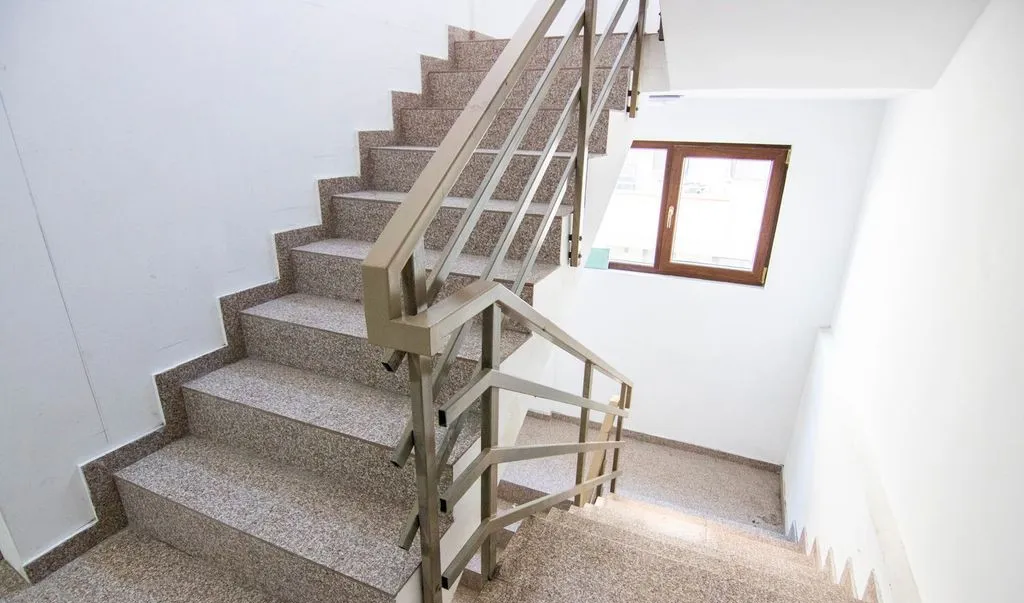 2 camere Prelungirea Ghencea 62 59 mp Etaj 3 Fina