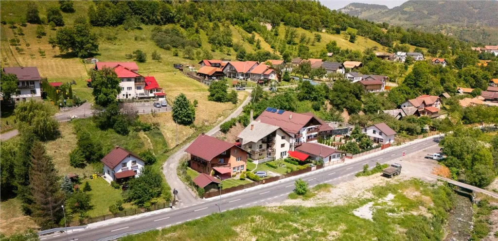 Rezidential Pensiune in decor de poveste Moieciu Bran