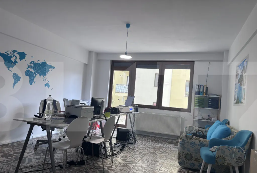 Apartament 3 camere semidecomandat 72 mp utili zona Aradu