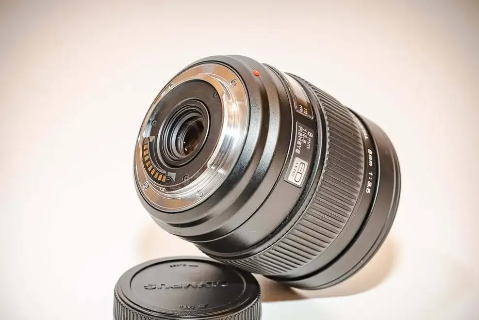 Olympus Zuiko Digital 8mm Fisheye Four Thirds