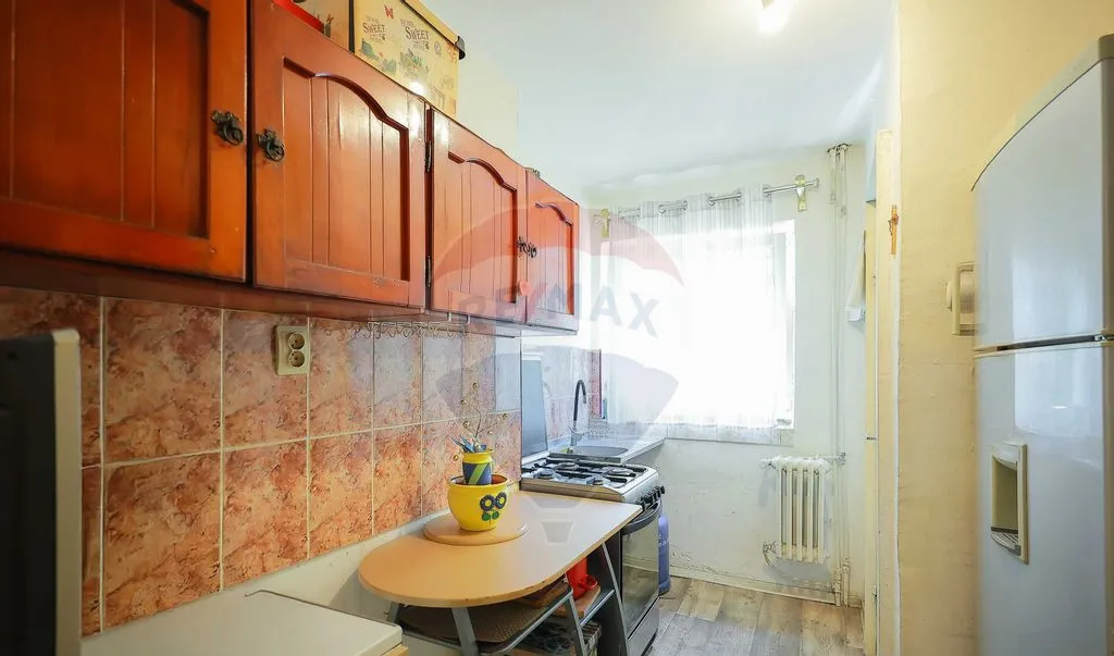 Apartament 3 camere de vanzare Nufarul Reabilitat Ap