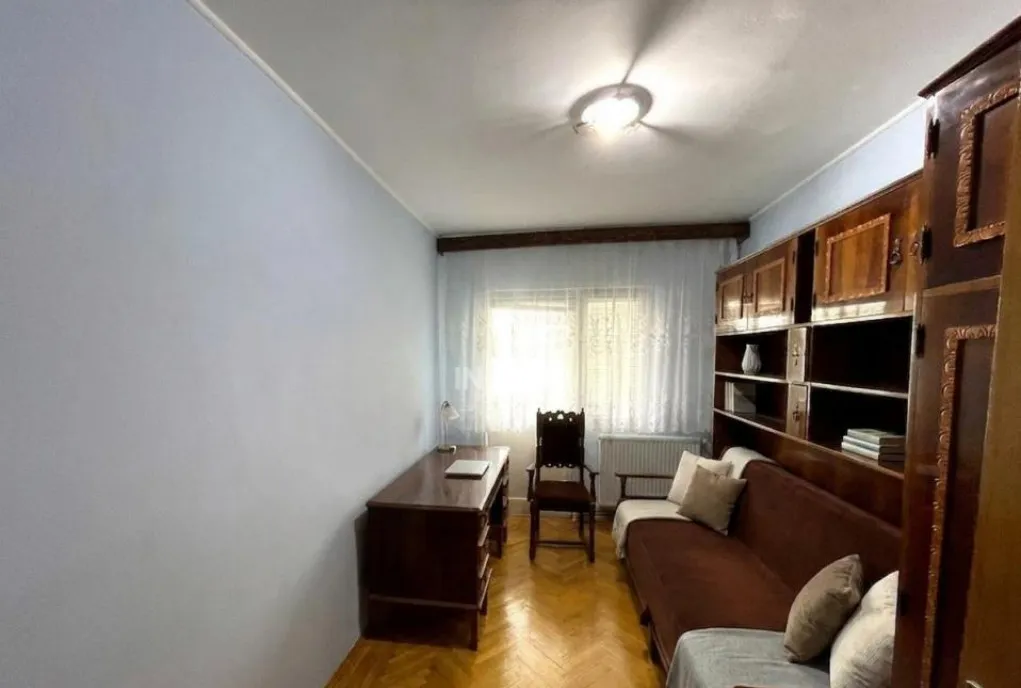 Apartament 3 camere decomandat zona Gara Iasi