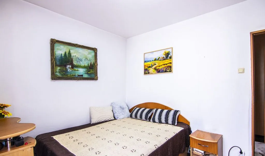 Lujerului 2 camere c tie 1978 270 metri metrou bucata