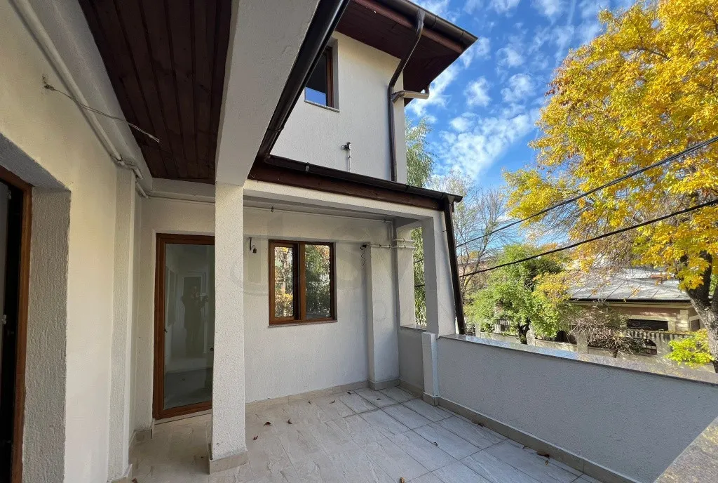 Apartament in Vila l Parc Bazilescu